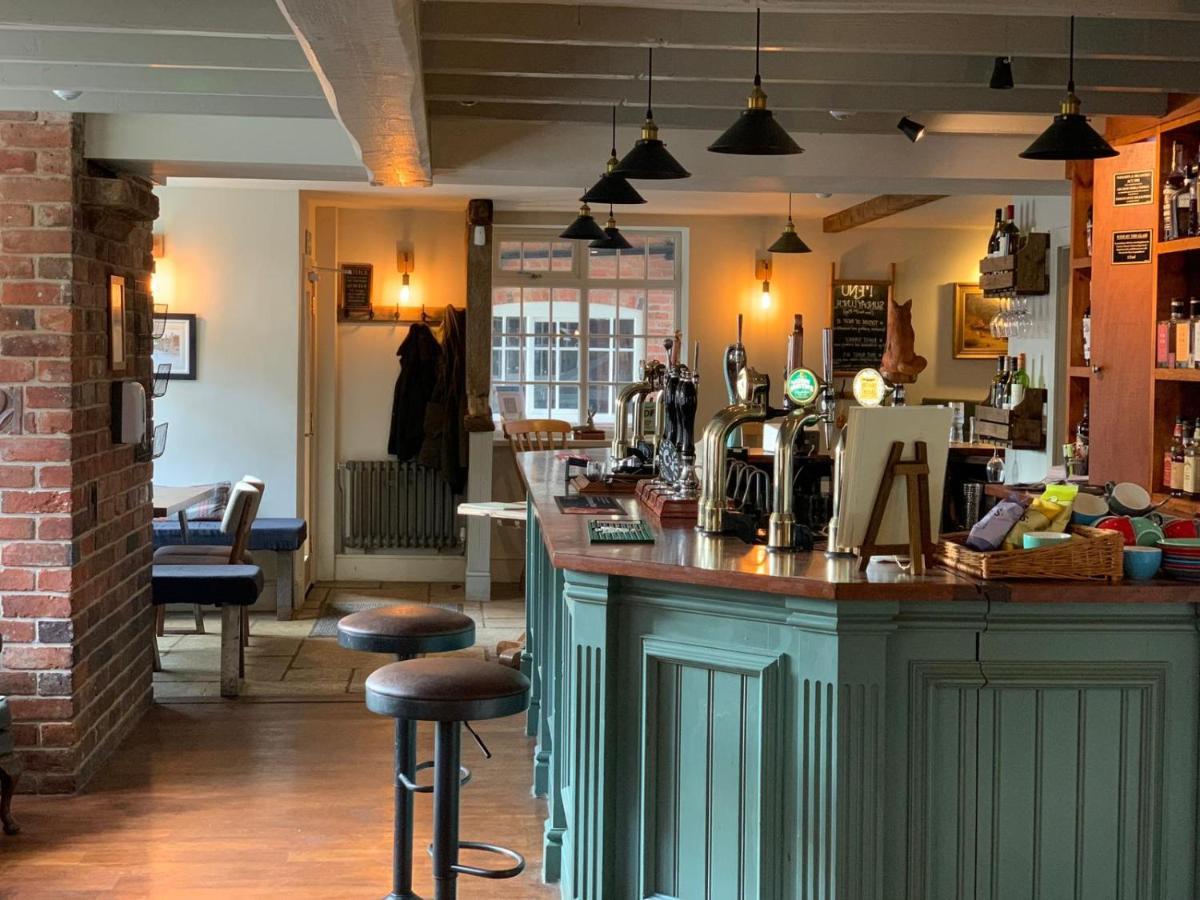 The Boot And Shoe Inn Flintham Exteriör bild